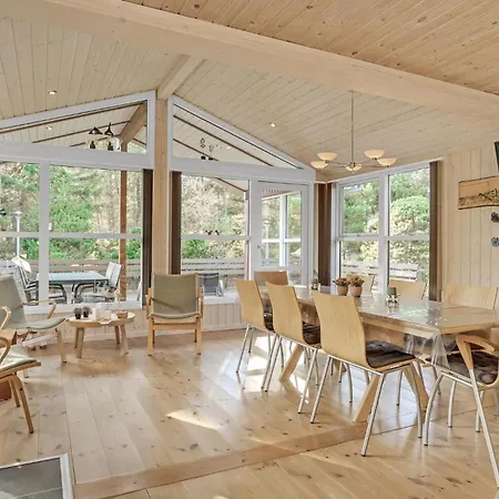 Fantastiskt Hus Med 3 Sovrum I Blåvand *